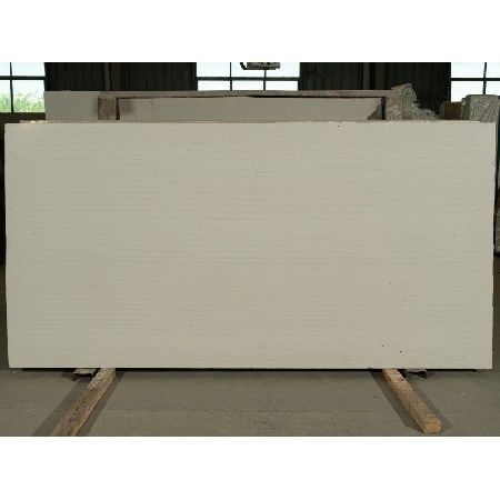 Straight grain white